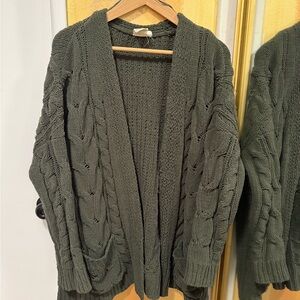 Olive Green Cable Knit Cardigan Sweater Sz M